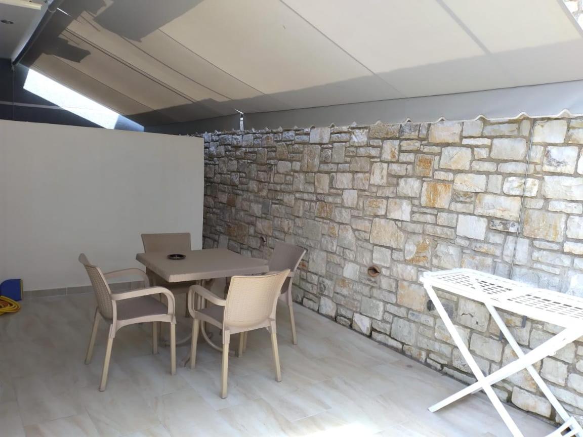 Artur Apartments Himare Room photo