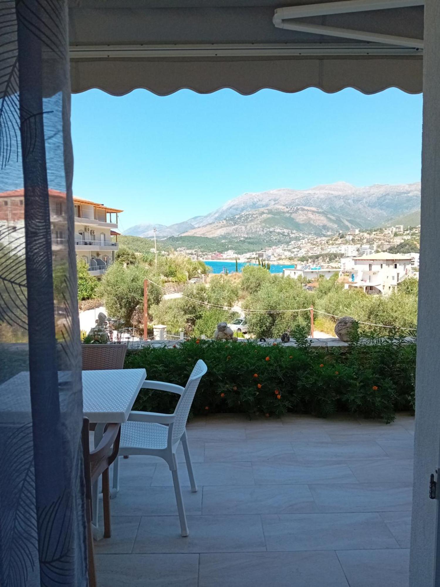 Artur Apartments Himare Exterior photo